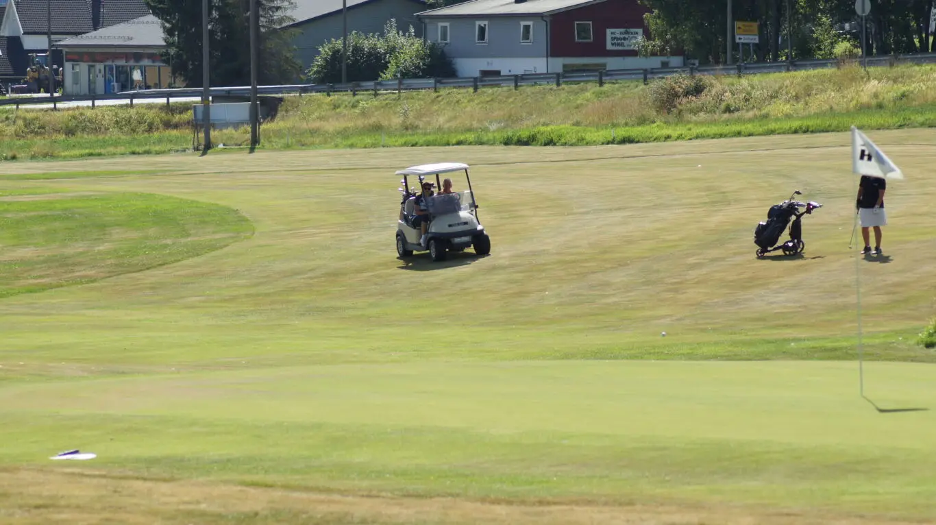 Hof Golfklubb, bilde 2