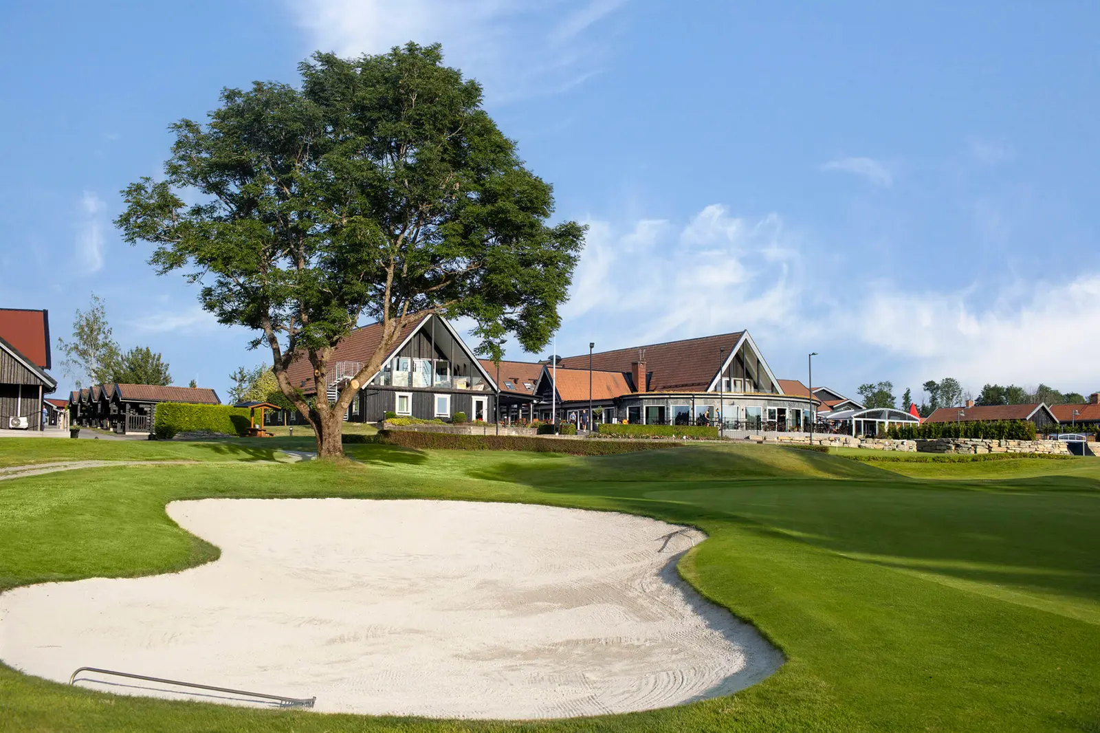 Lanna Lodge Golf Resort
