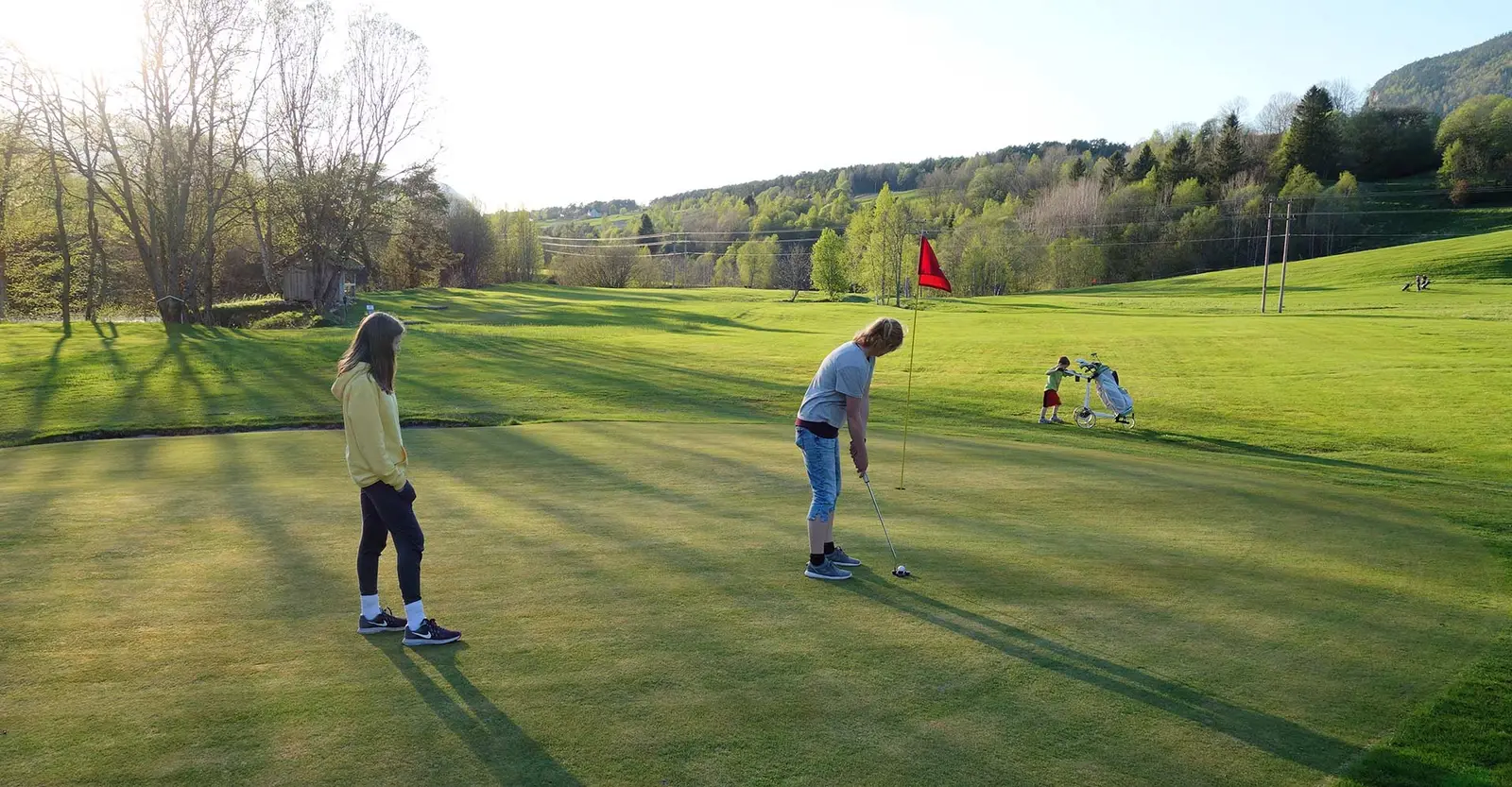 Sandane Golfklubb, bilde 2