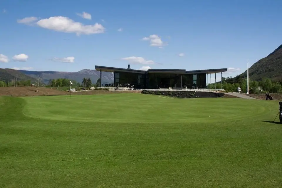 Sunnmøre Golfklubb, bilde 2